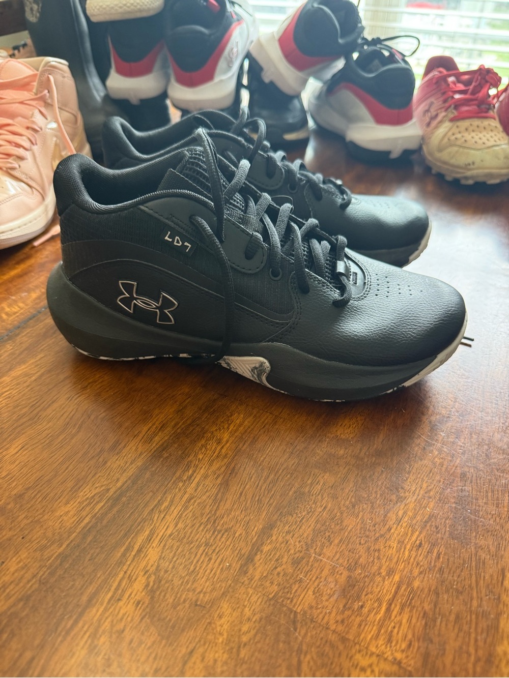 Under Armour Kids Black LD7 Low-Top Sneakers